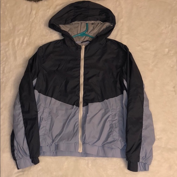 windbreaker with soft inside